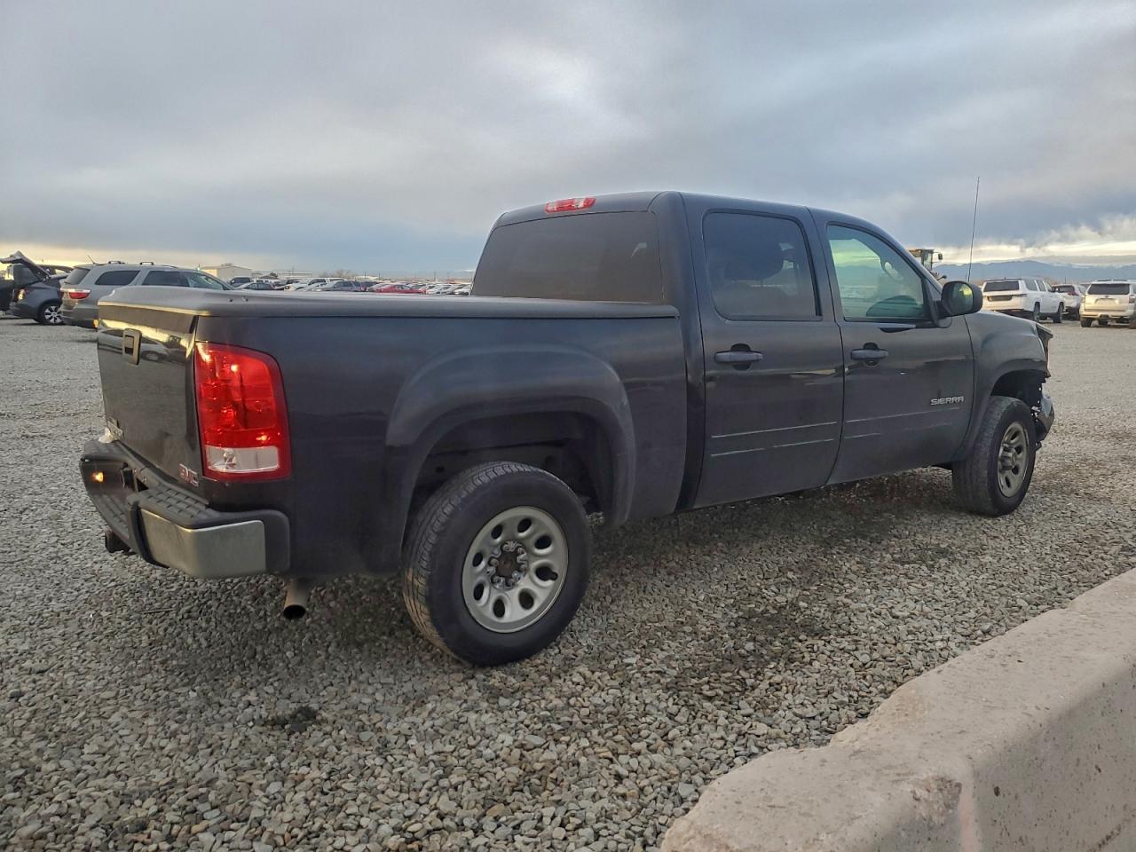 2012 GMC SIERRA C1500 SL photo 3