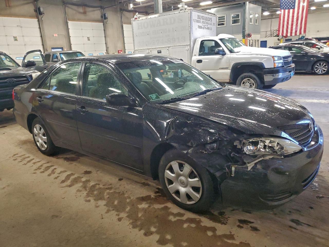 2004 TOYOTA CAMRY LE photo 10