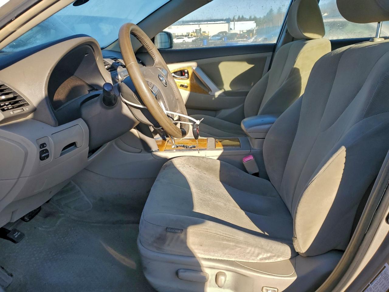 2007 TOYOTA CAMRY CE photo 13