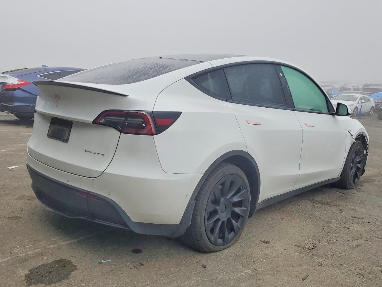 2021 TESLA MODEL Y photo 3