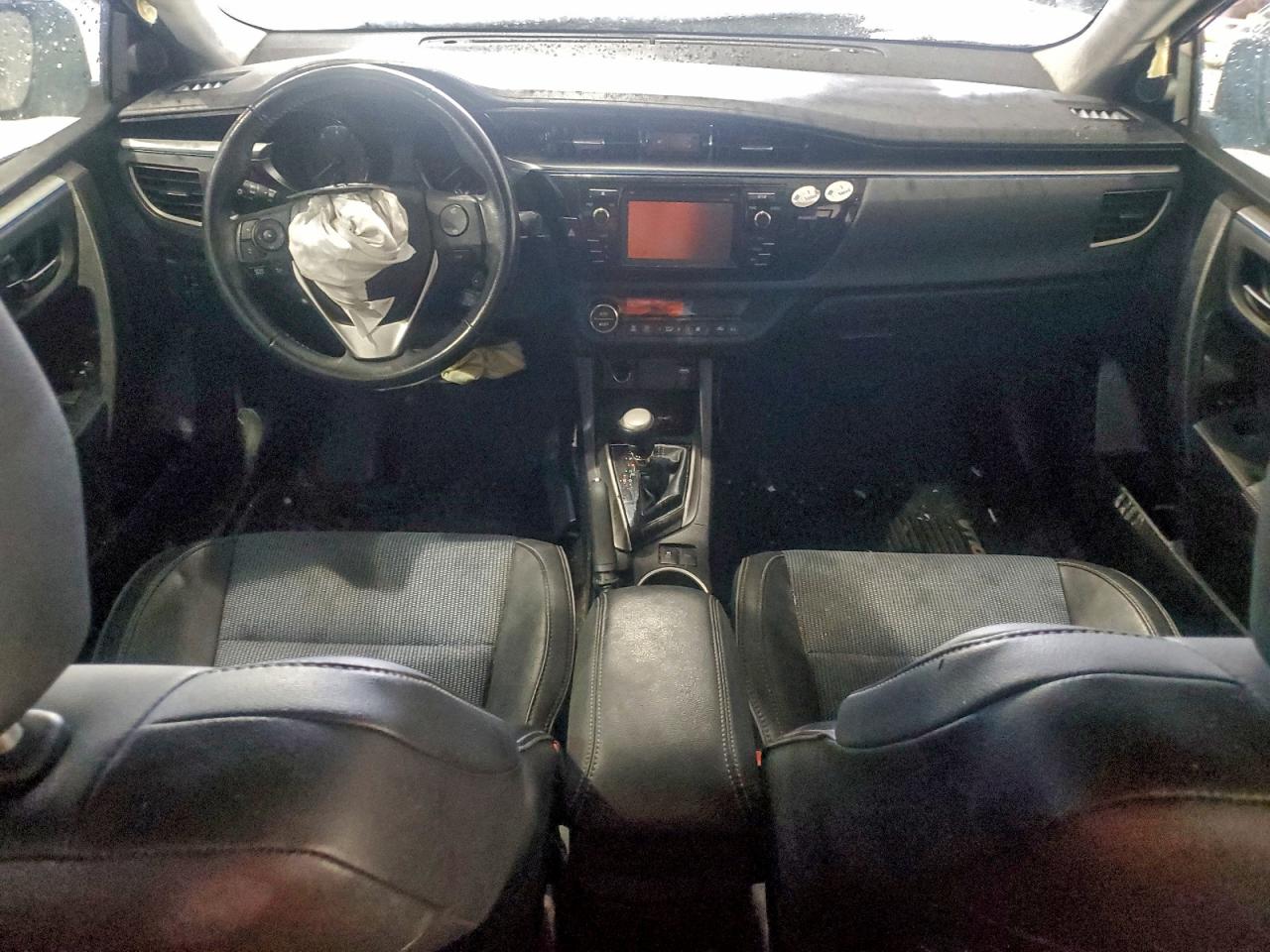 2016 TOYOTA COROLLA L photo 8