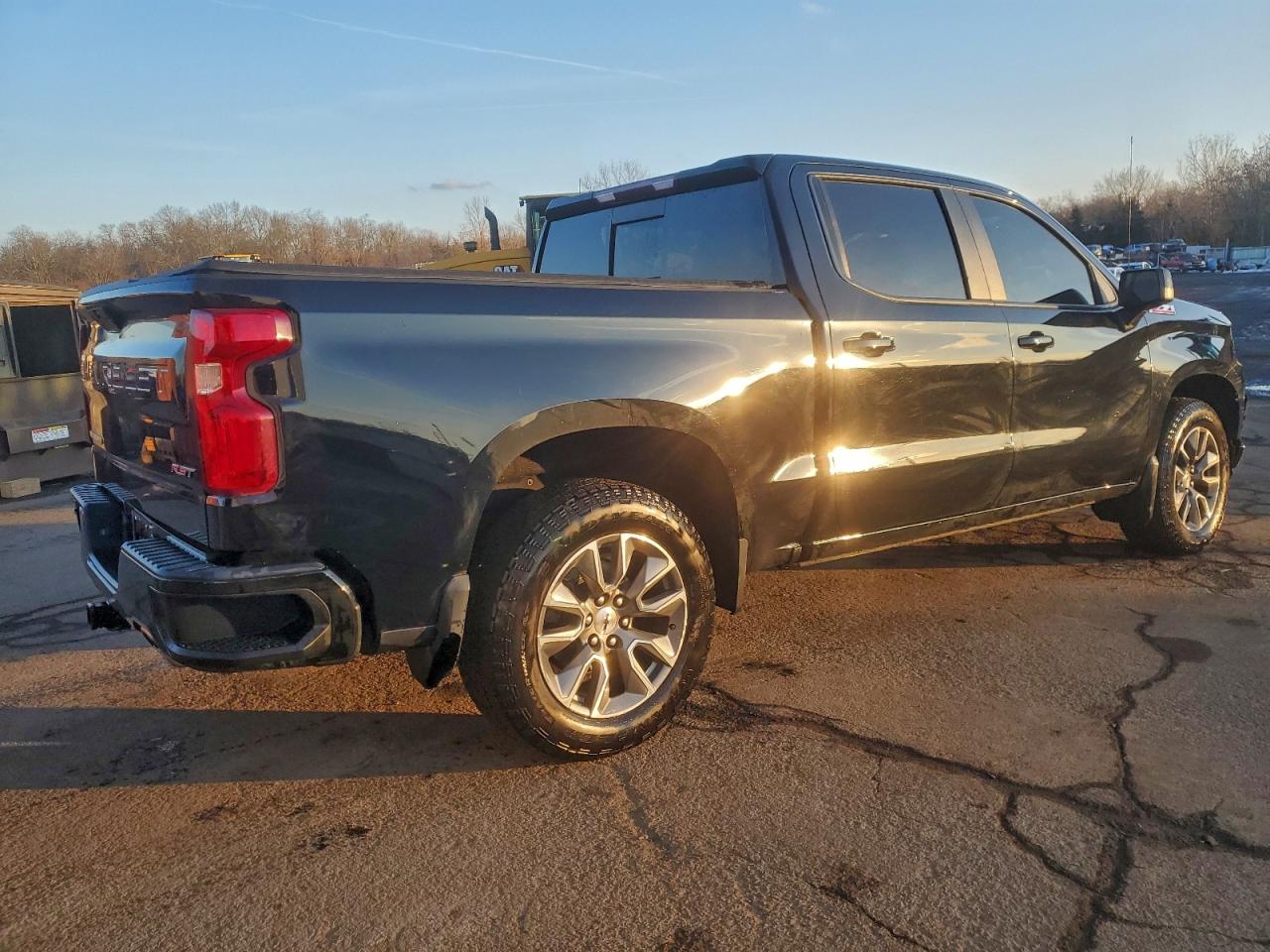 2021 CHEVROLET SILVERADO K1500 RST photo 5