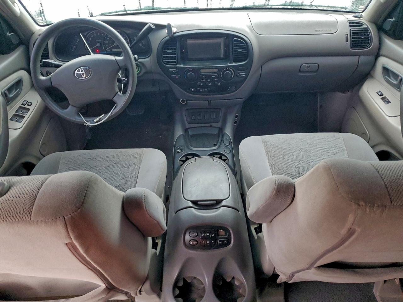 2005 TOYOTA SEQUOIA SR5 photo 15