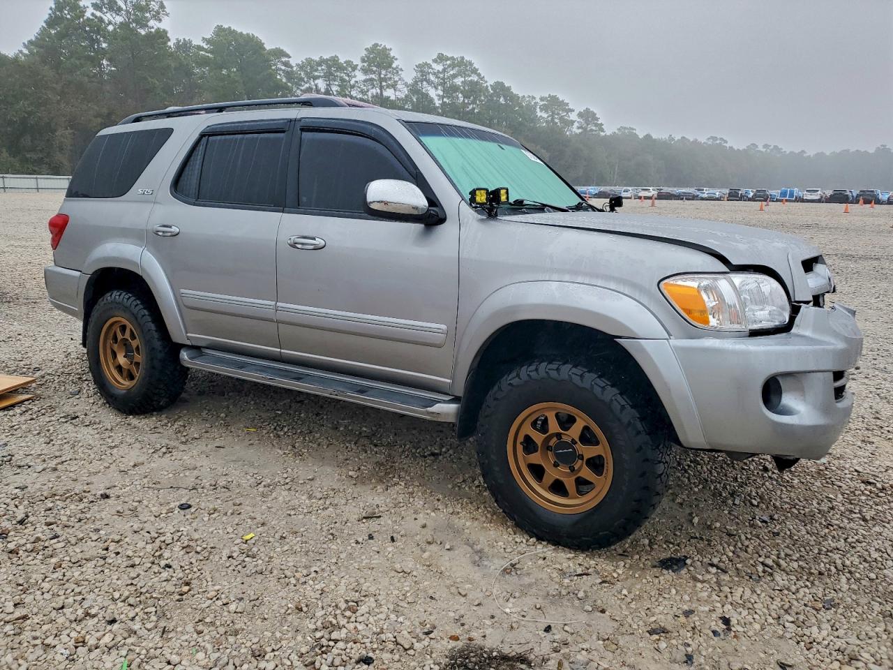 2005 TOYOTA SEQUOIA SR5 photo 7