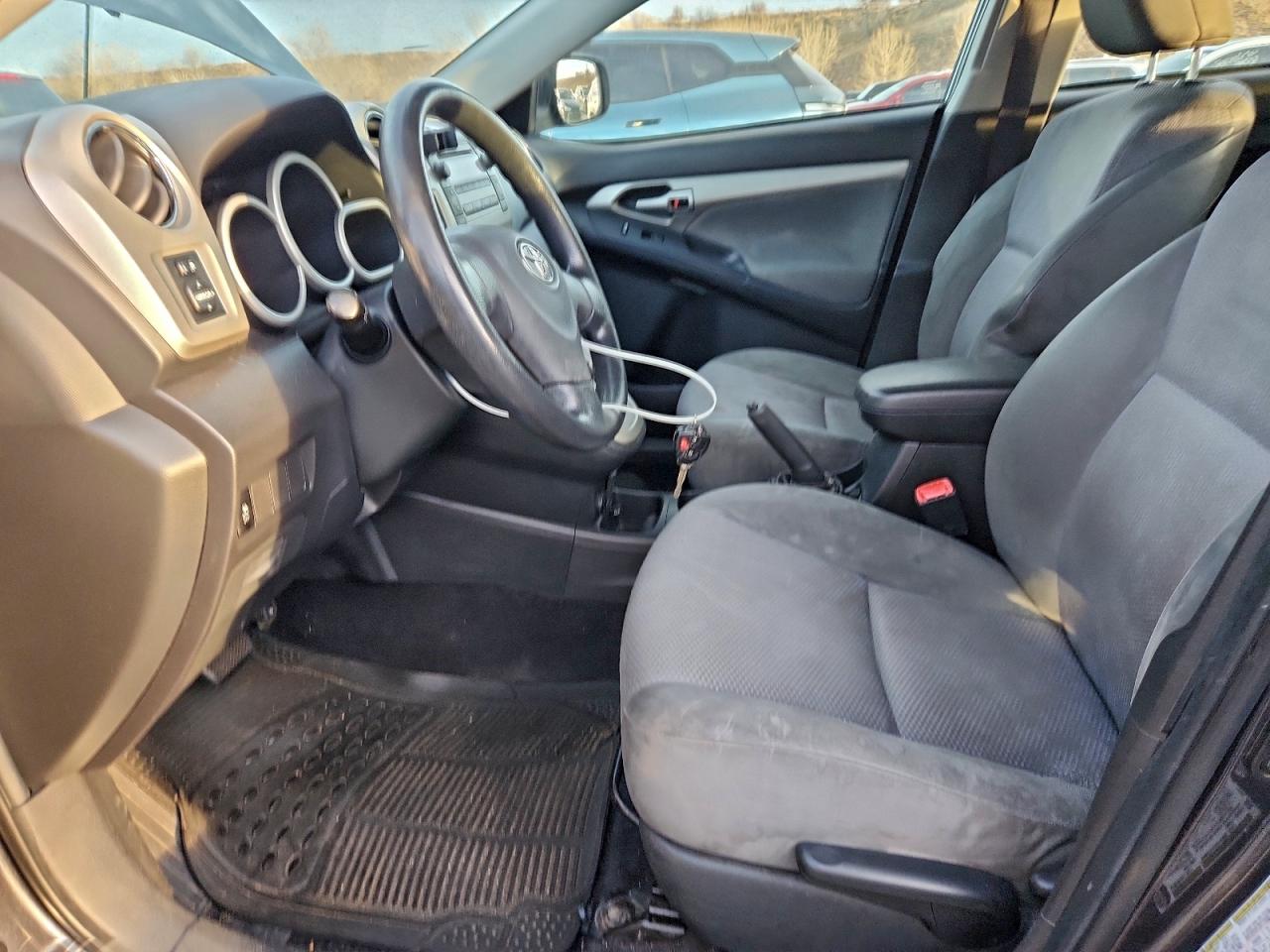 2009 TOYOTA COROLLA MATRIX S photo 7