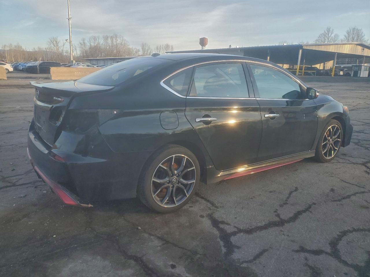 2017 NISSAN SENTRA SR TURBO photo 3