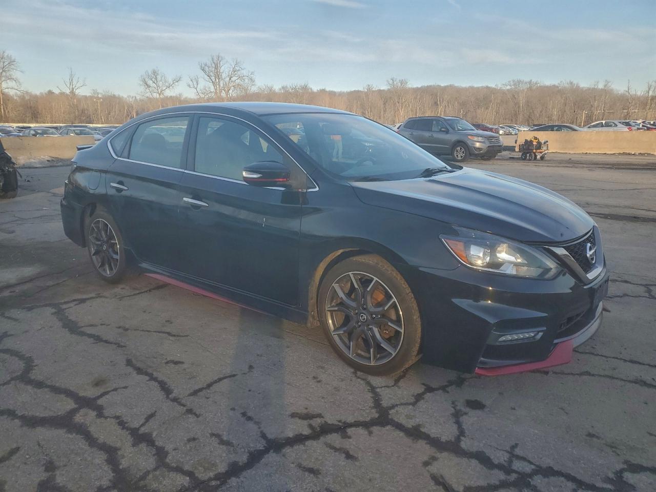 2017 NISSAN SENTRA SR TURBO photo 4