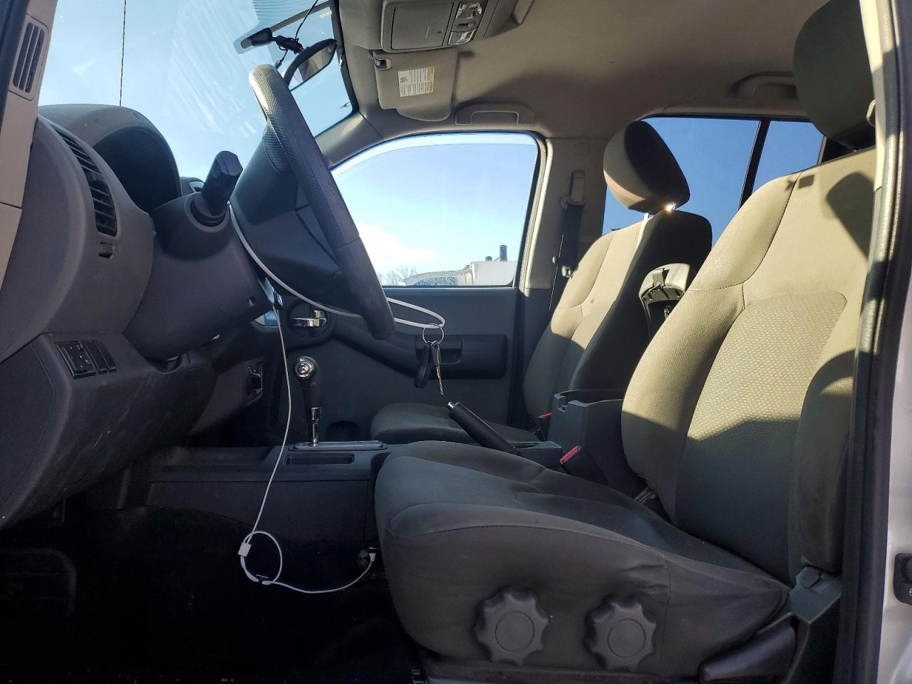 2014 NISSAN XTERRA X photo 25
