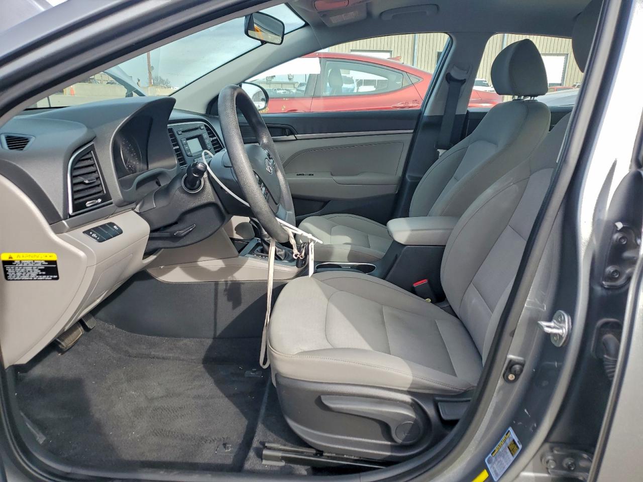 2017 HYUNDAI ELANTRA SE photo 7