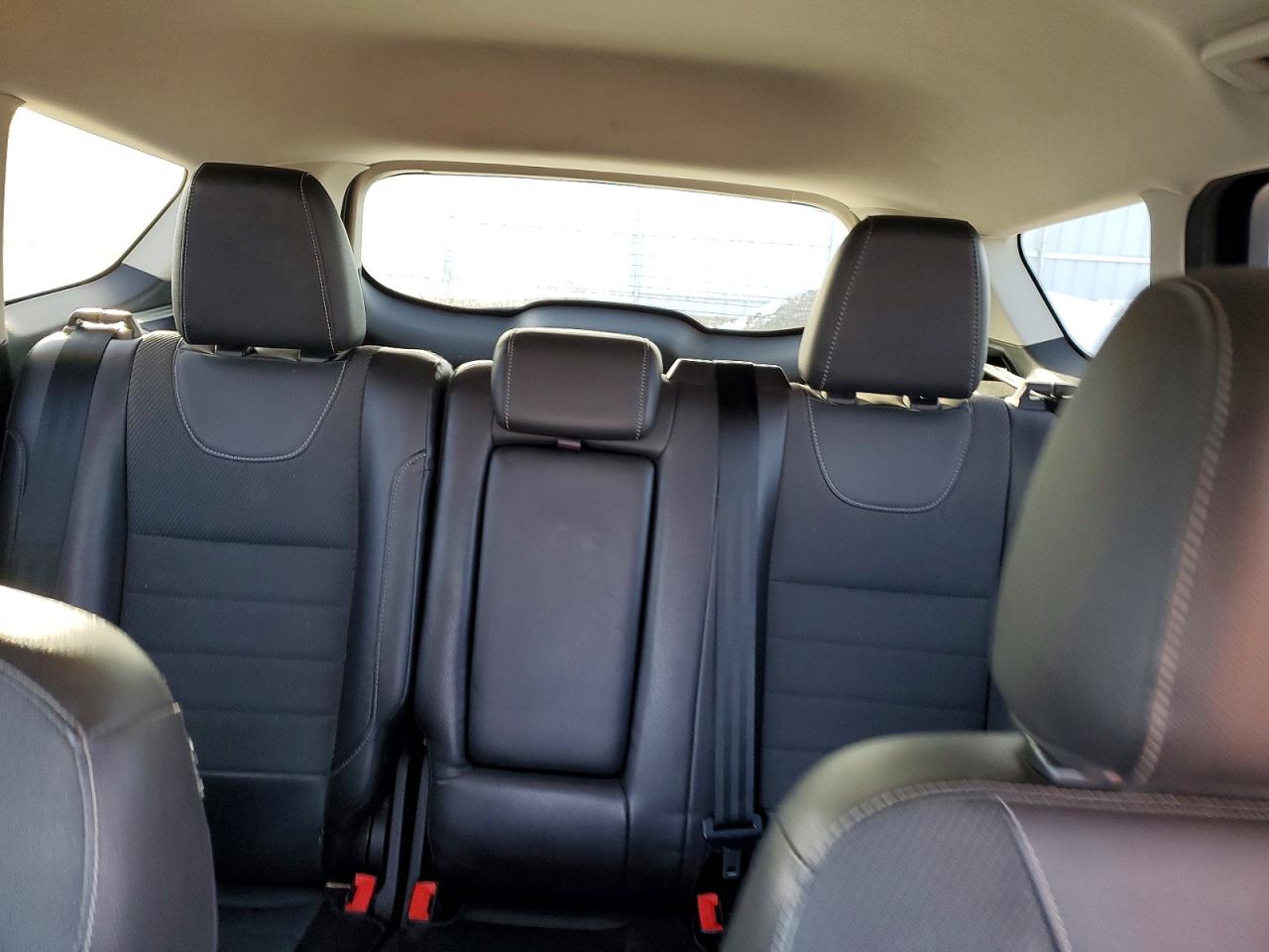 2016 FORD ESCAPE SE photo 10