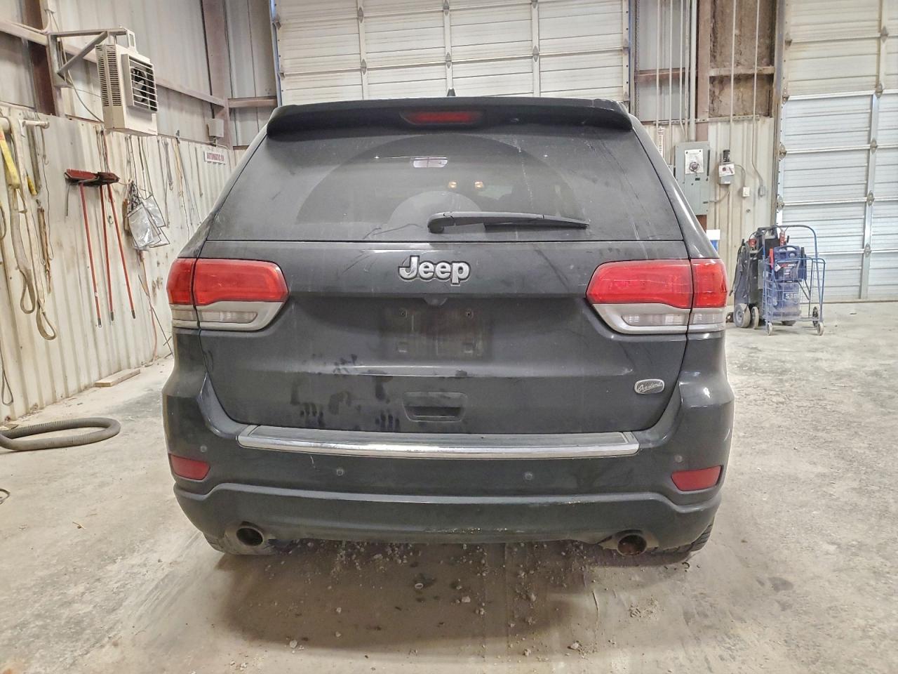 2018 JEEP GRAND CHEROKEE OVERLAND photo 6