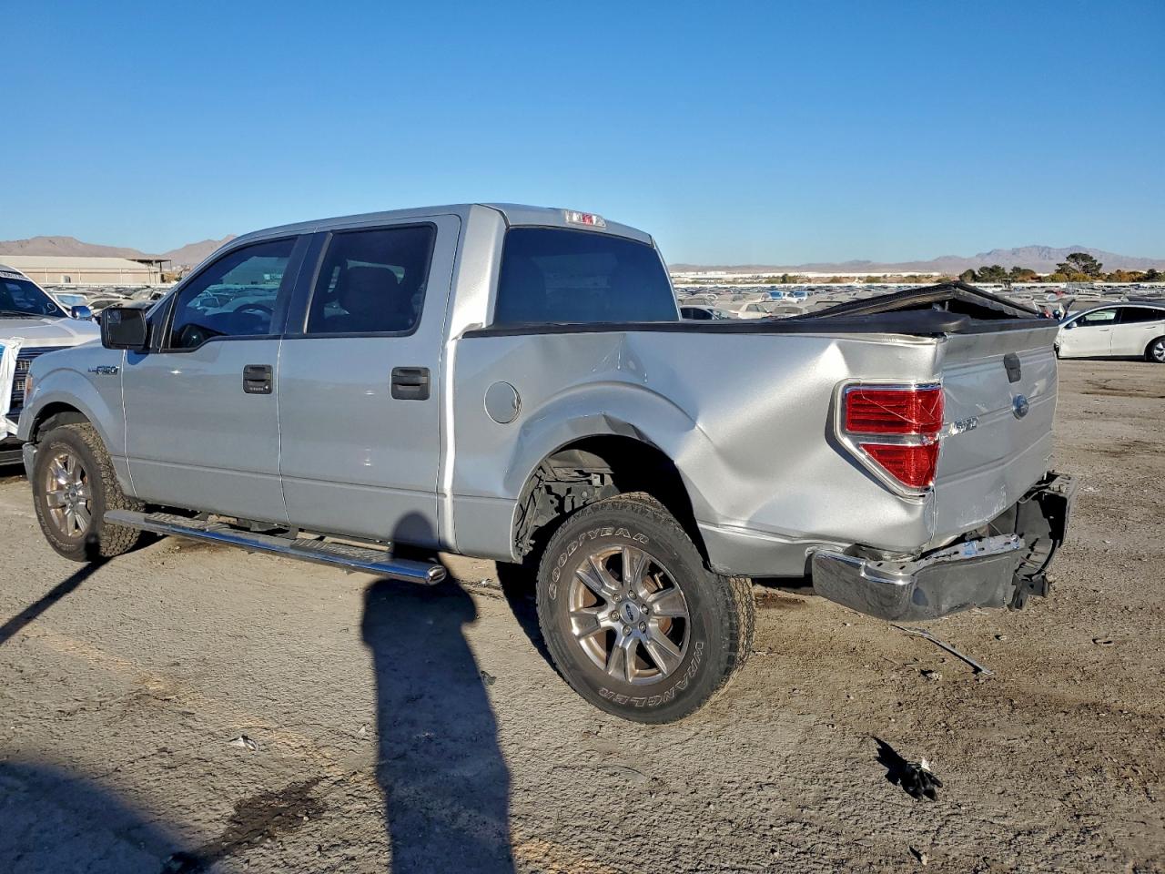 2013 FORD F150 SUPERCREW photo 2