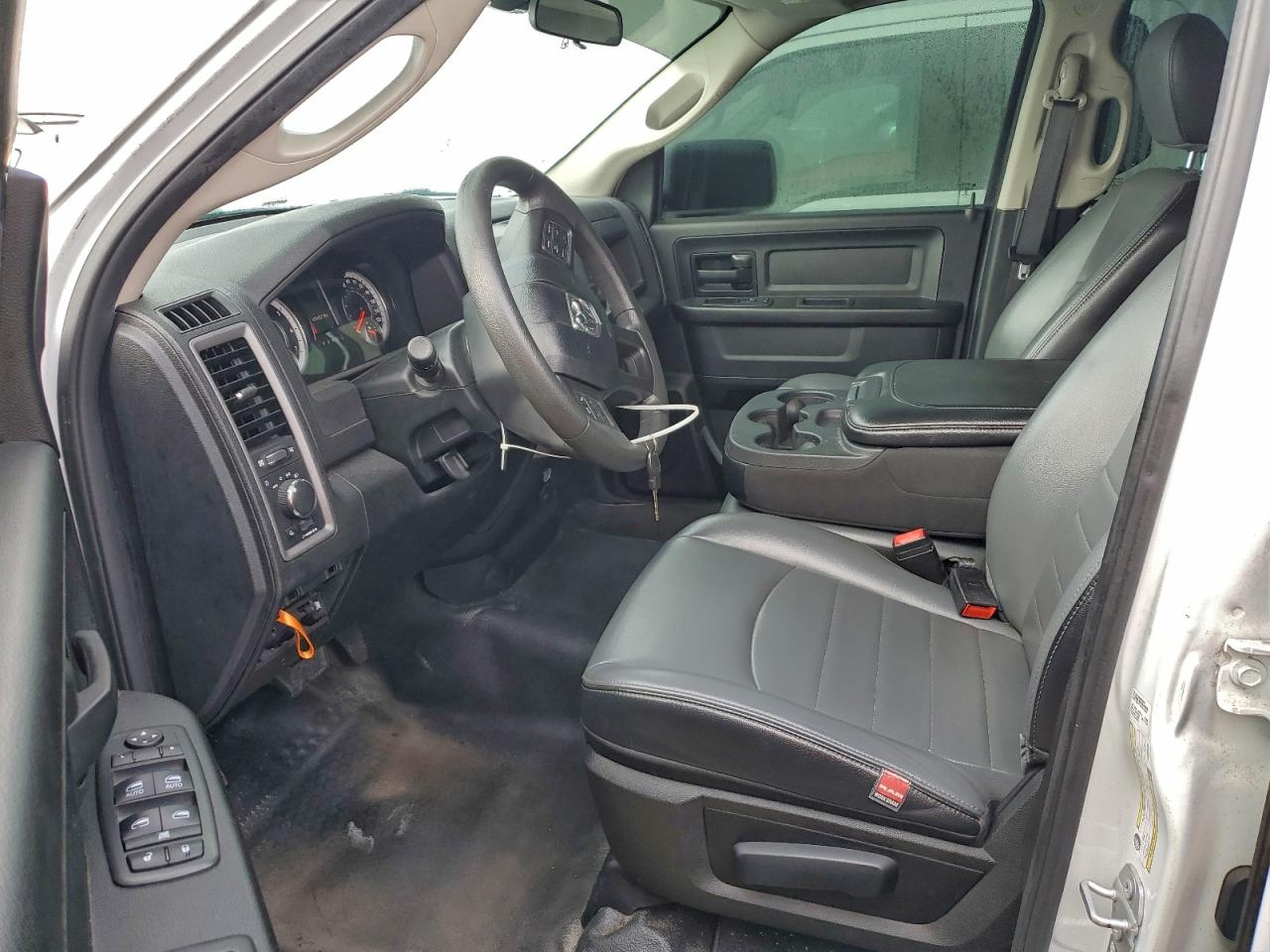2021 RAM 1500 CLASSIC TRADESMAN photo 19