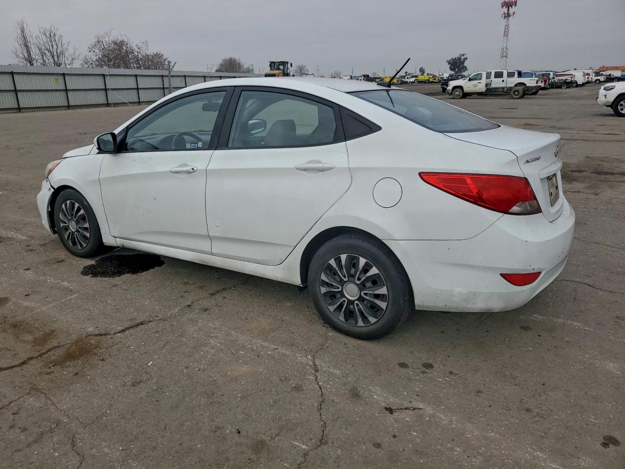 2016 HYUNDAI ACCENT SE photo 5