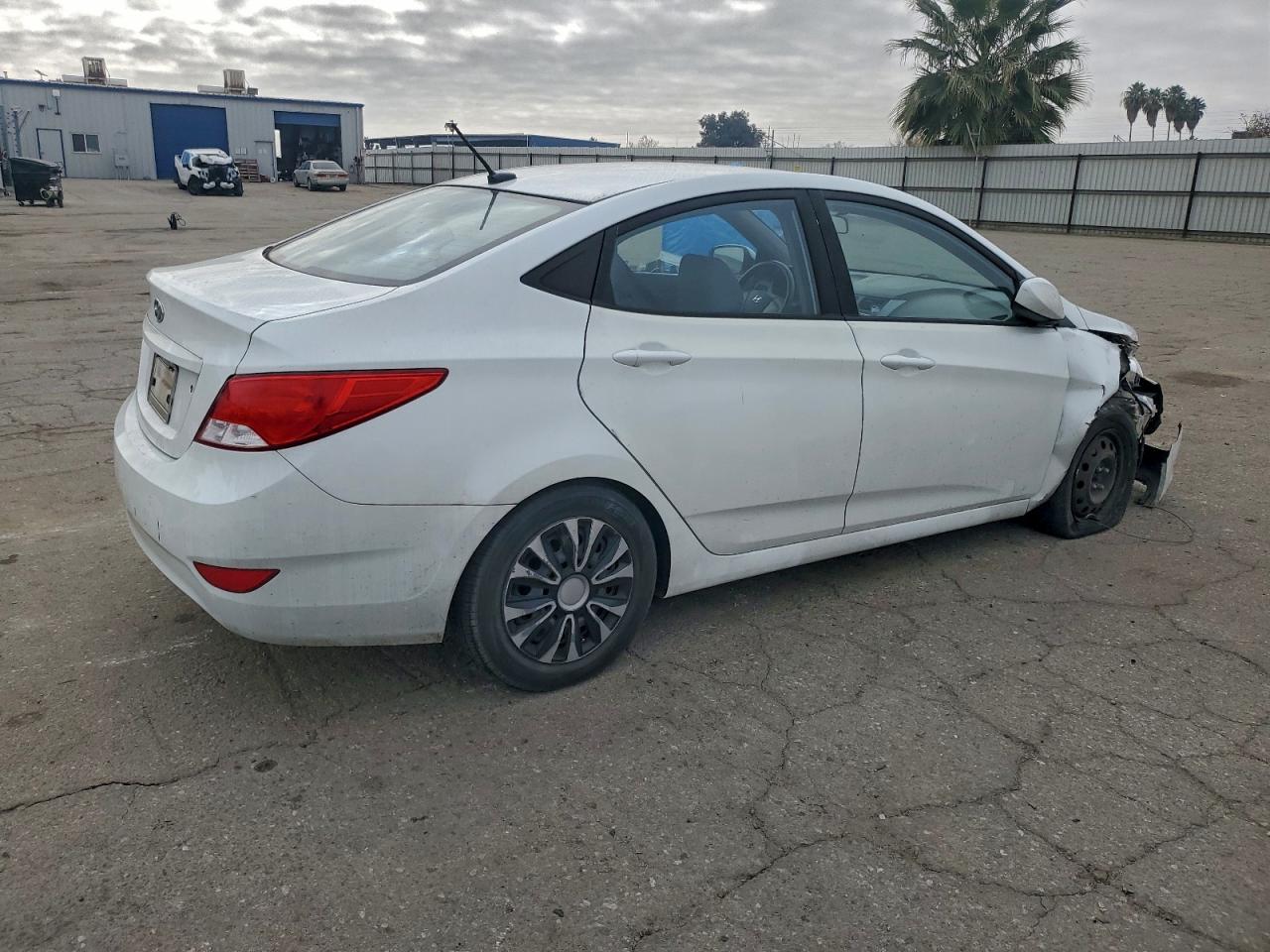 2016 HYUNDAI ACCENT SE photo 9