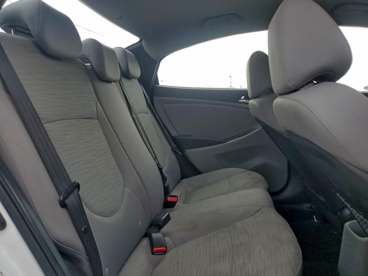 2016 HYUNDAI ACCENT SE photo 37