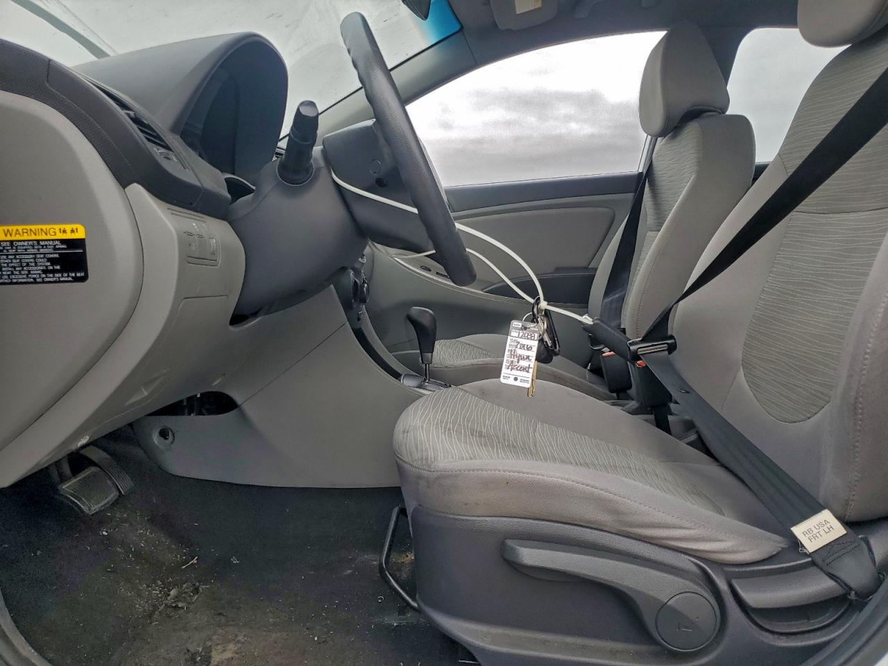 2016 HYUNDAI ACCENT SE photo 25