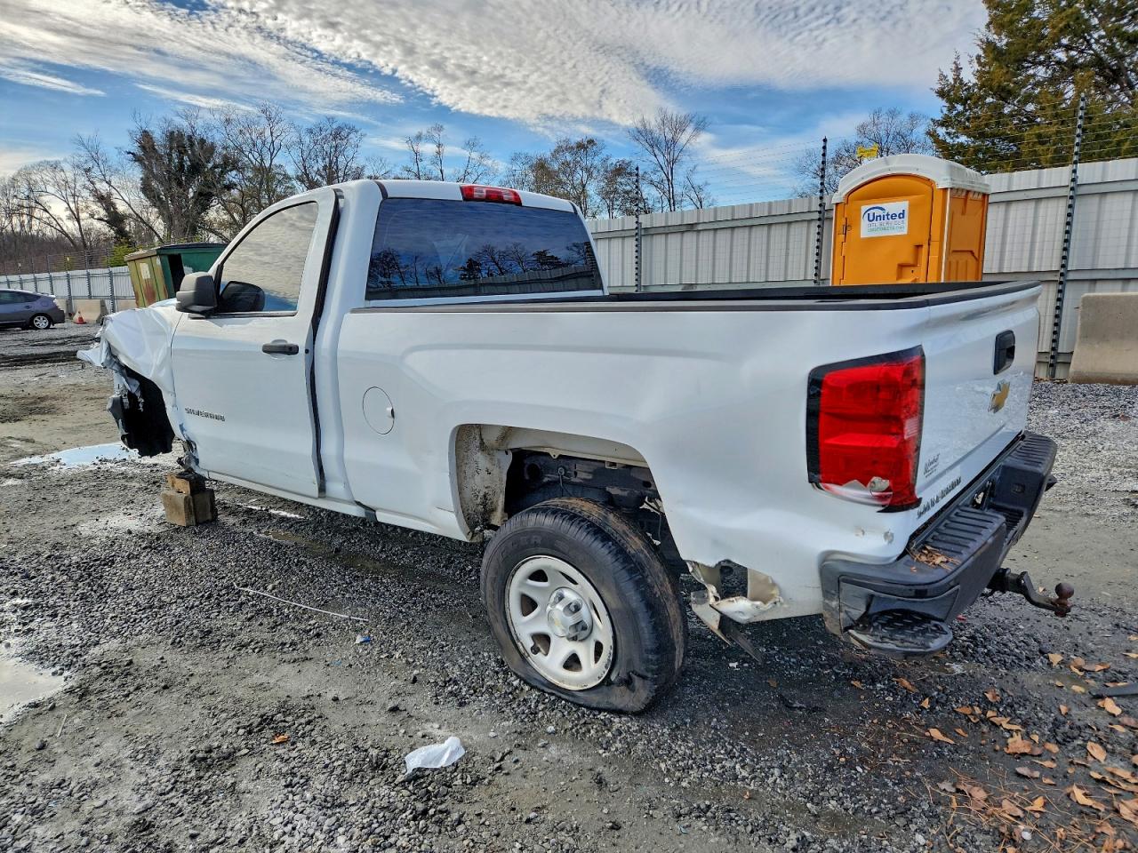 2016 CHEVROLET SILVERADO C1500 photo 3
