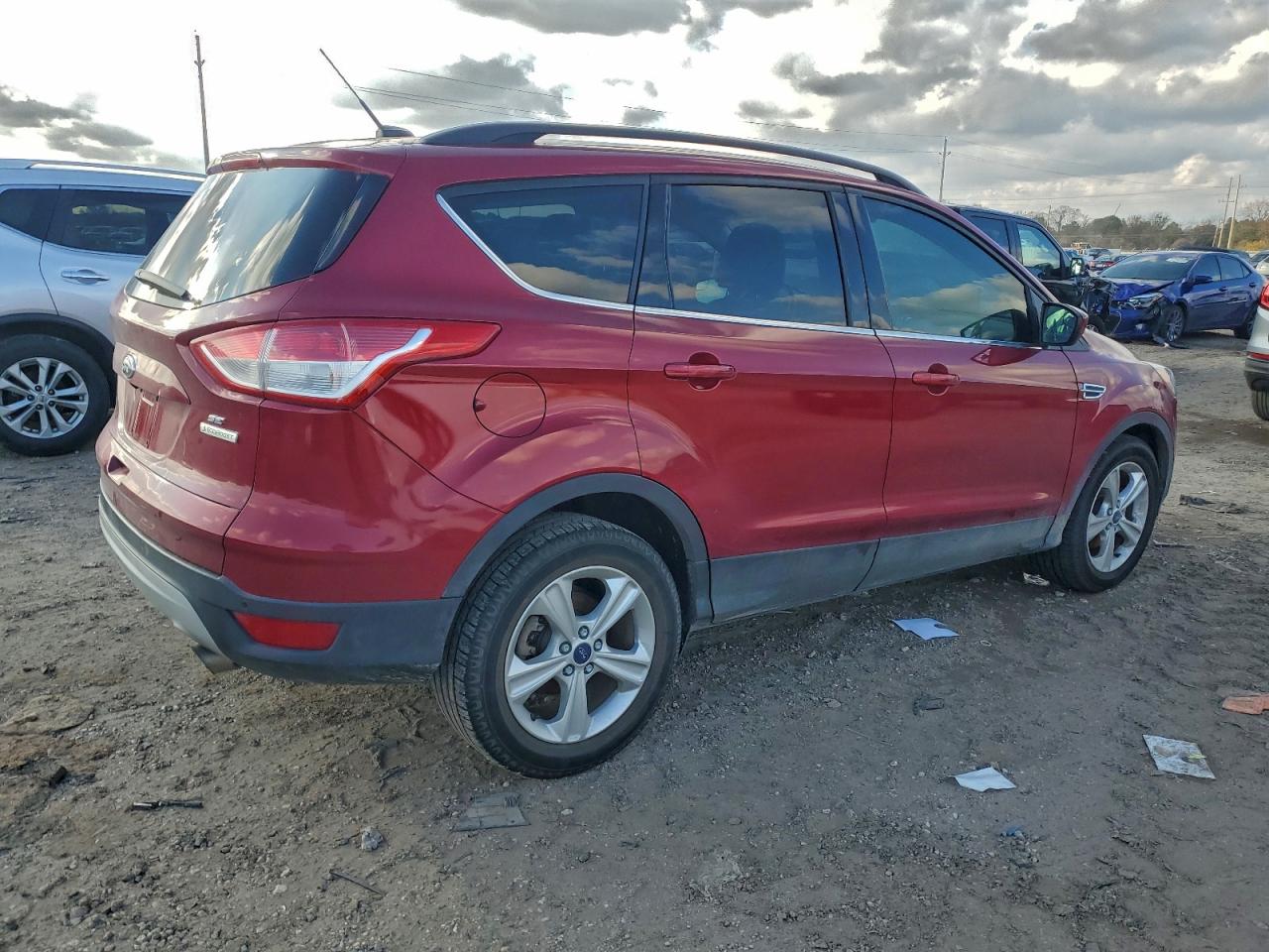 2015 FORD ESCAPE SE photo 5