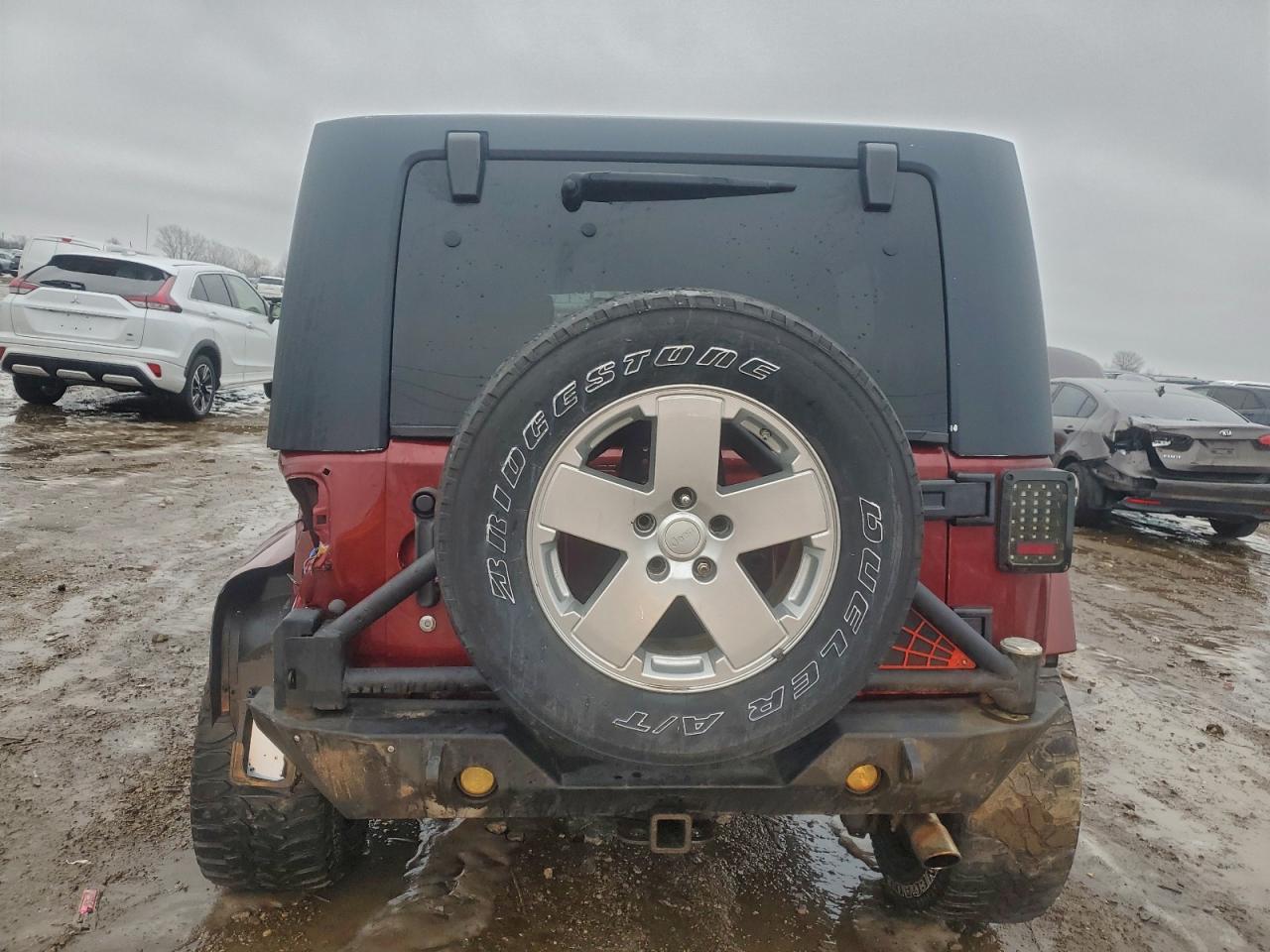 2010 JEEP WRANGLER UNLIMITED SAHARA photo 16