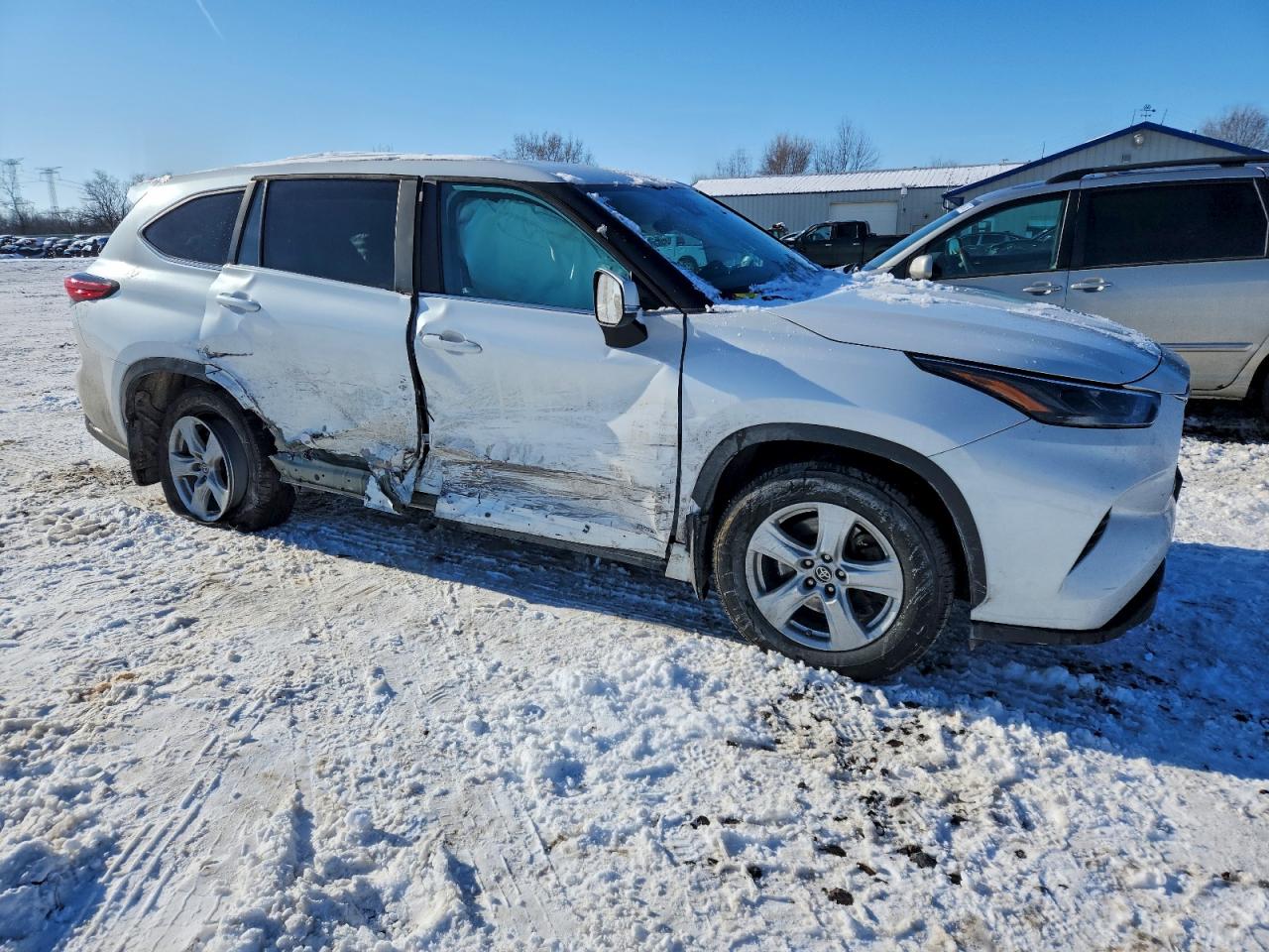 2023 TOYOTA HIGHLANDER HYBRID LE photo 4