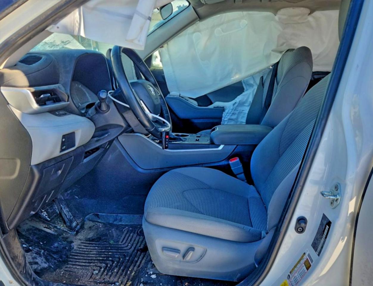 2023 TOYOTA HIGHLANDER HYBRID LE photo 7