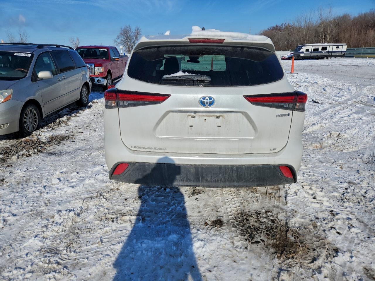 2023 TOYOTA HIGHLANDER HYBRID LE photo 6