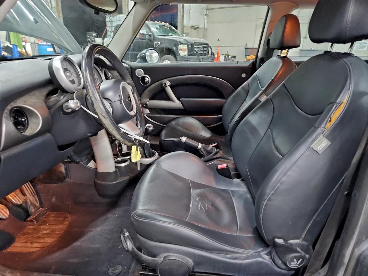 2006 MINI COOPER S photo 7