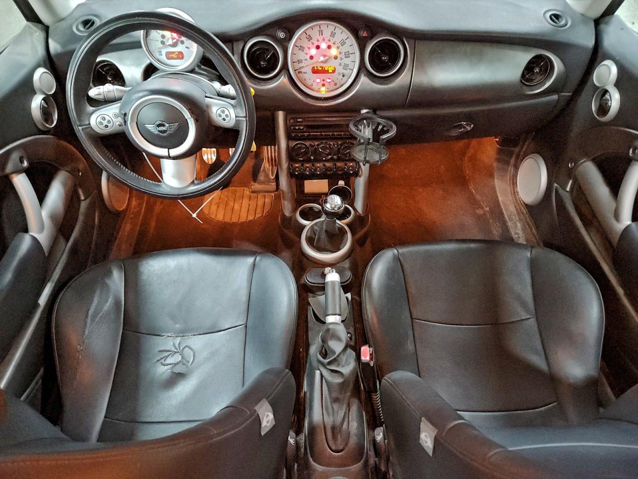 2006 MINI COOPER S photo 8