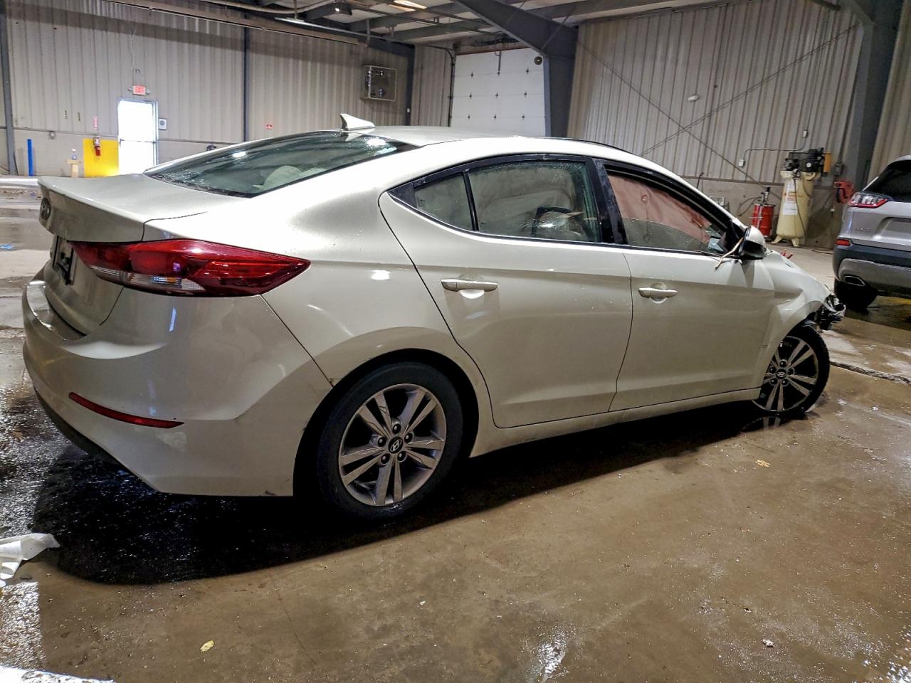 2017 HYUNDAI ELANTRA SE photo 3