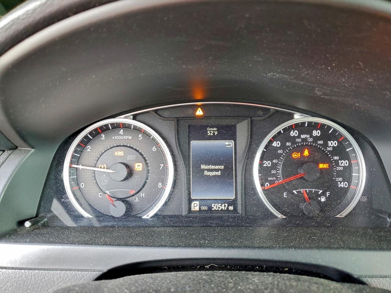 2017 TOYOTA CAMRY LE photo 9