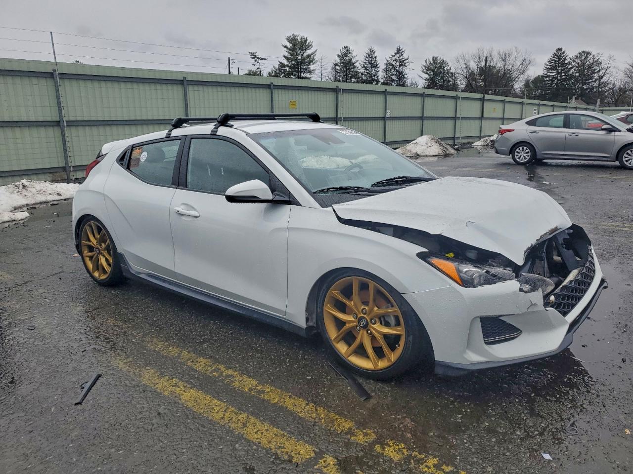 2019 HYUNDAI VELOSTER TURBO photo 4