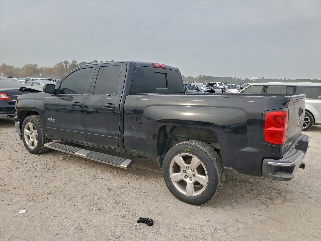 2015 CHEVROLET SILVERADO C1500 LT photo 3