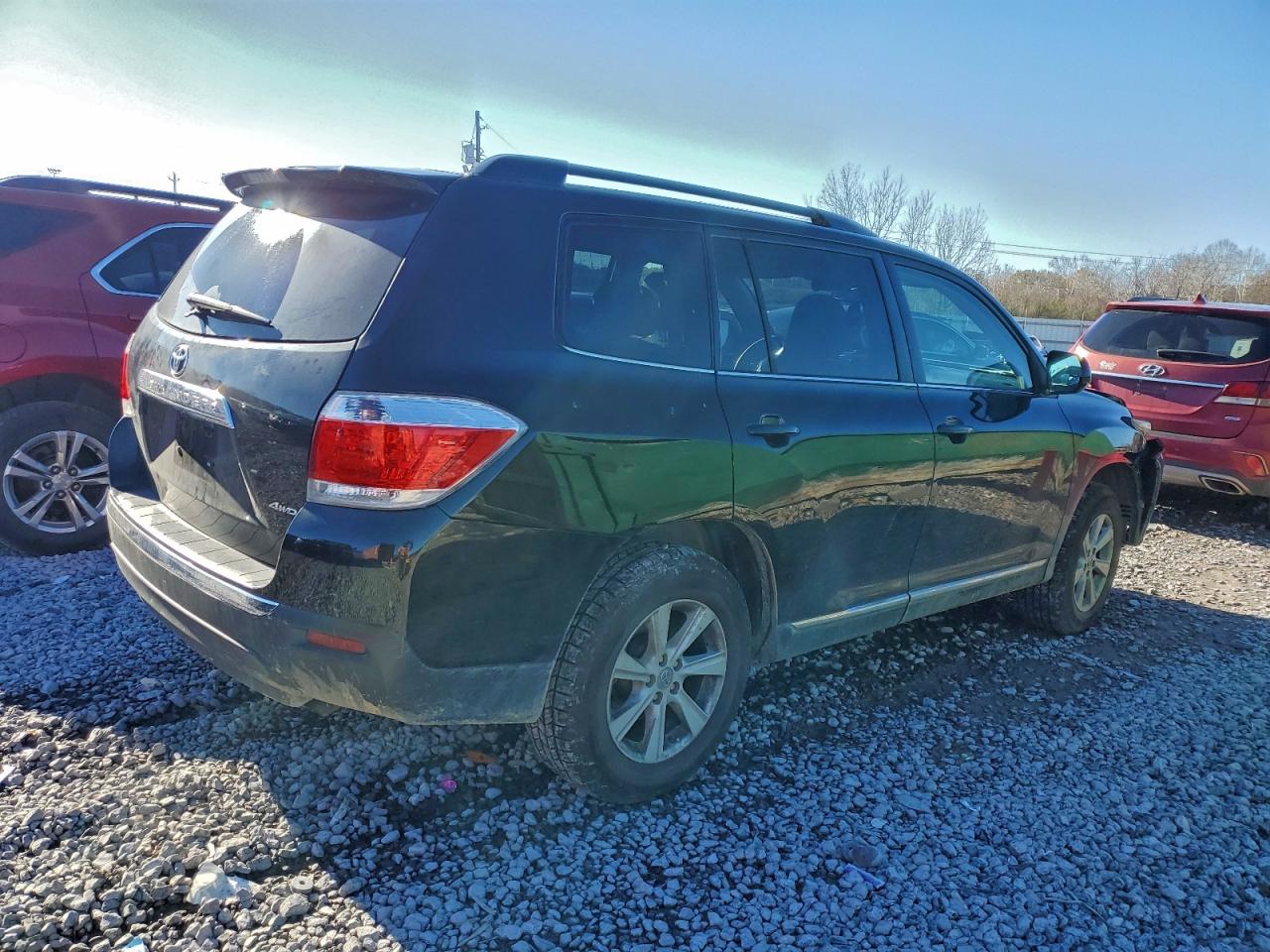 2013 TOYOTA HIGHLANDER BASE photo 3