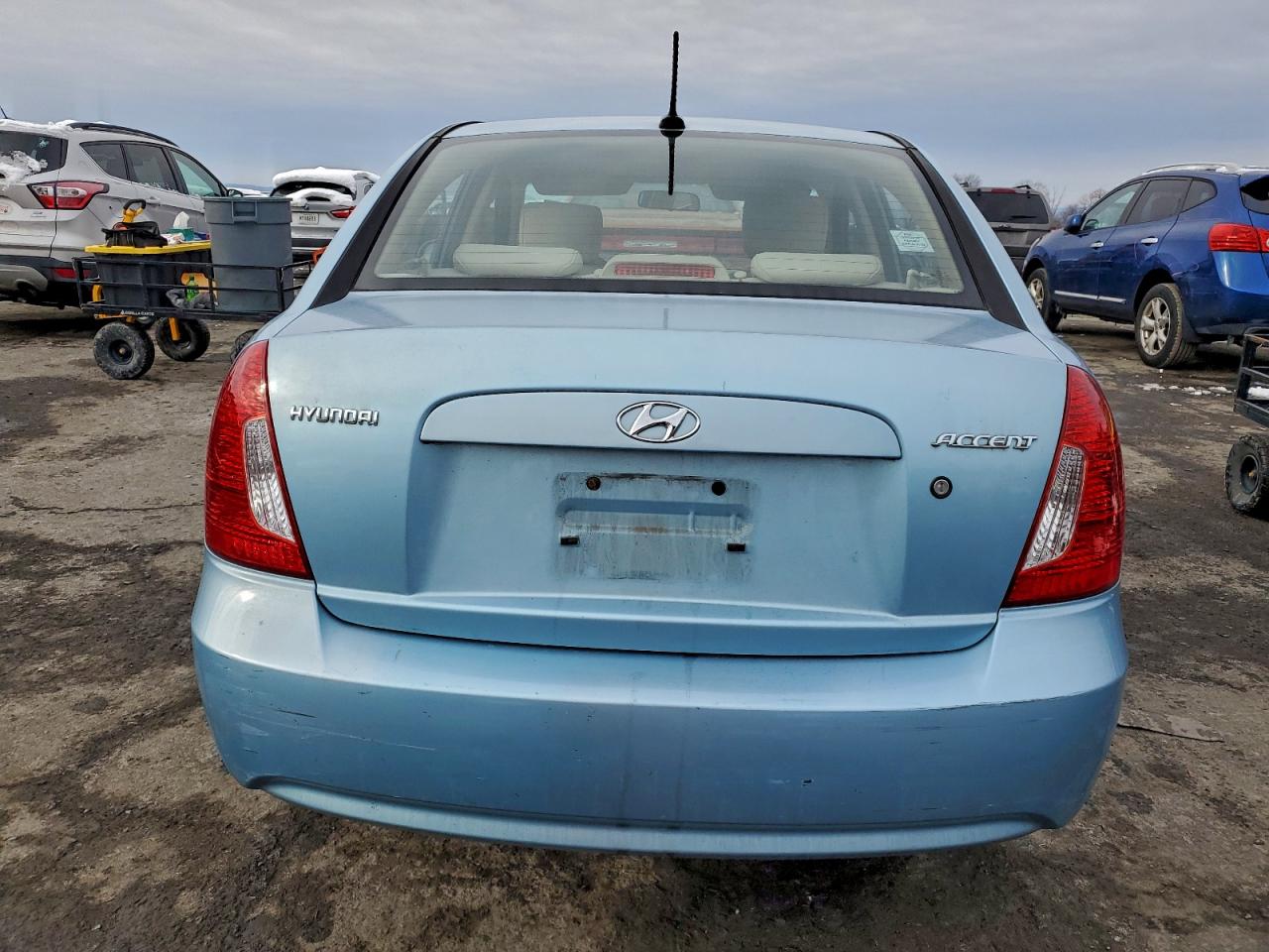 2010 HYUNDAI ACCENT GLS photo 6