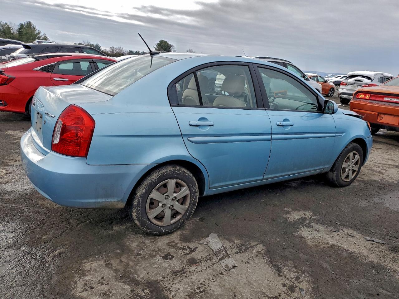 2010 HYUNDAI ACCENT GLS photo 3