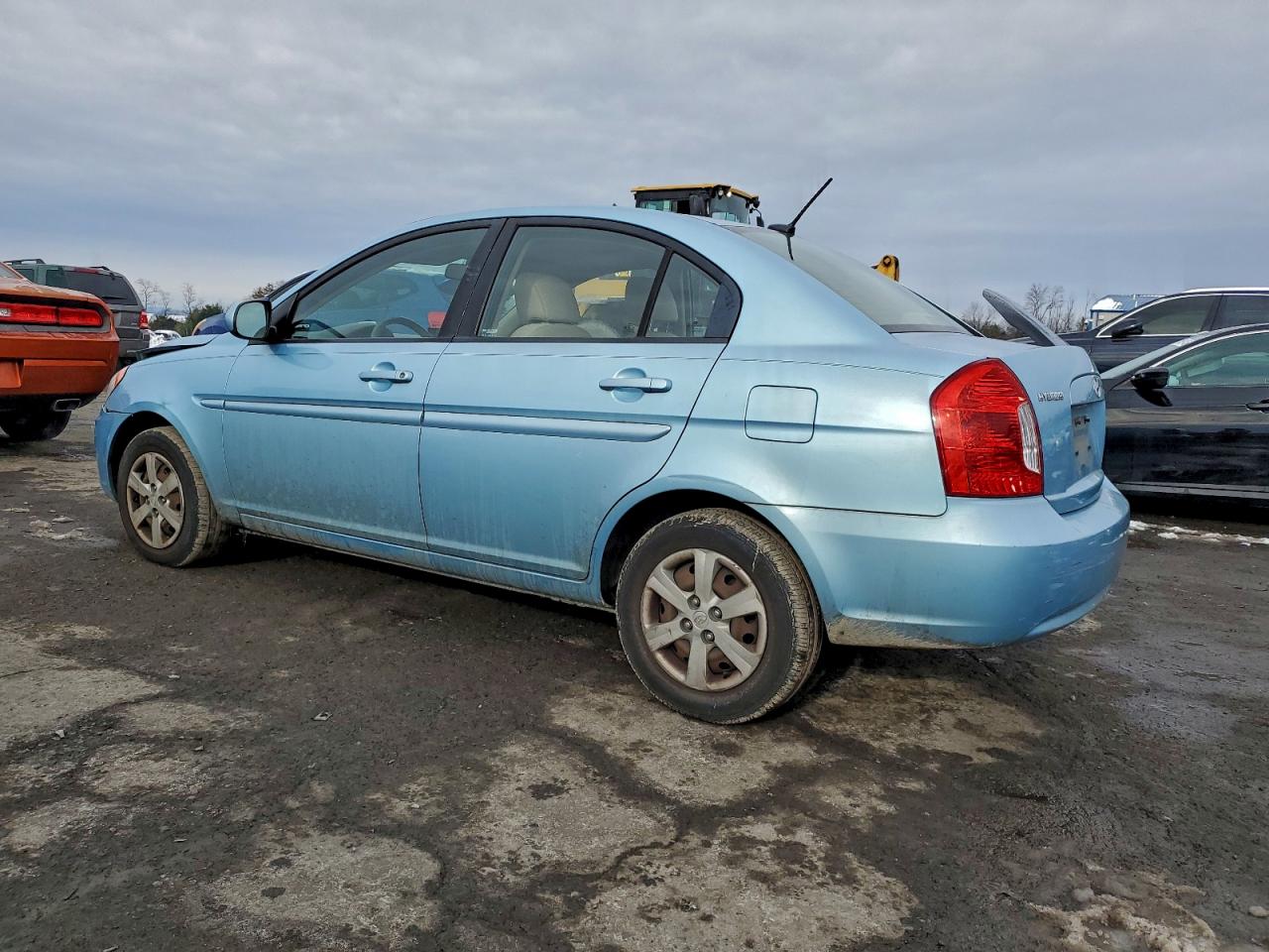 2010 HYUNDAI ACCENT GLS photo 2