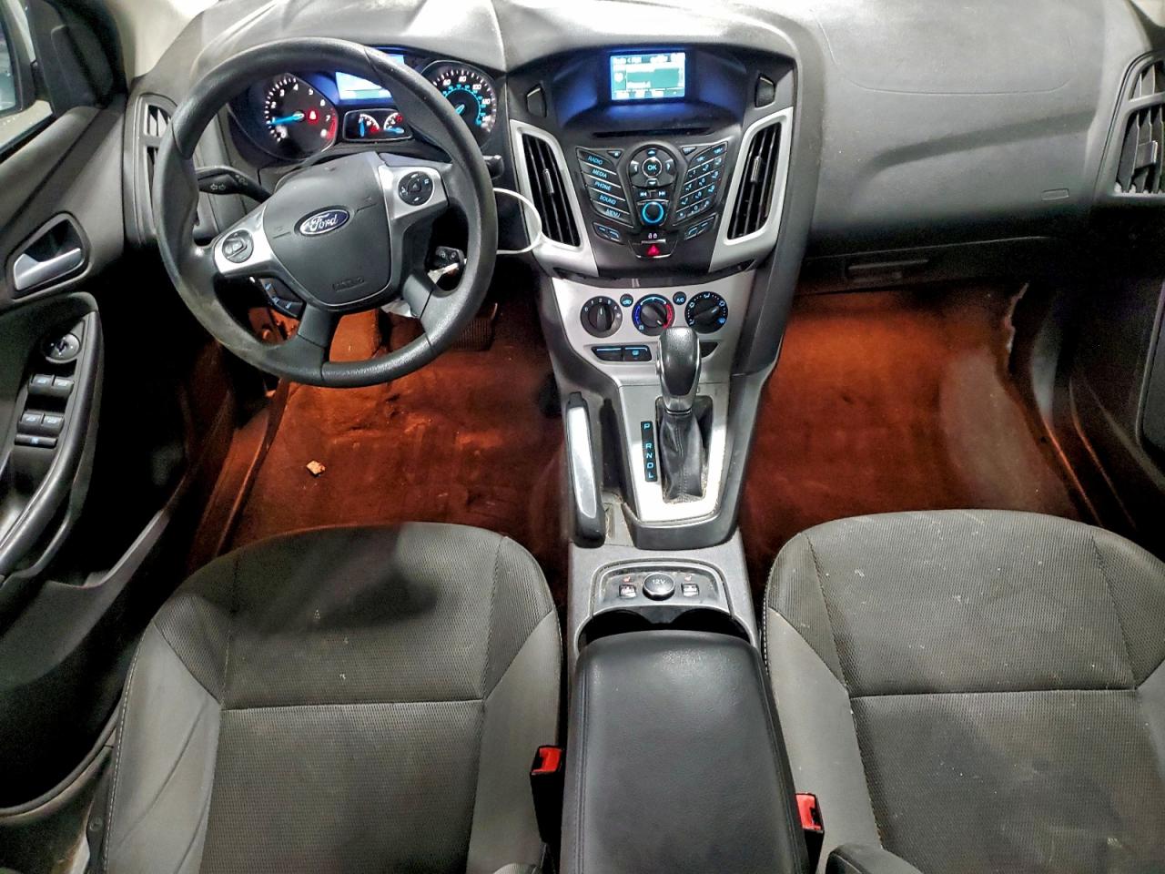 2014 FORD FOCUS SE photo 8