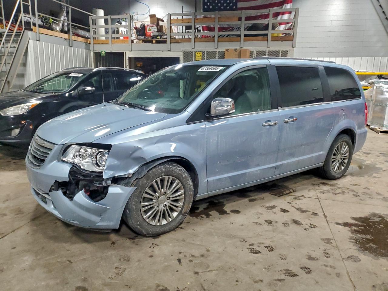 2013 CHRYSLER TOWN & COUNTRY