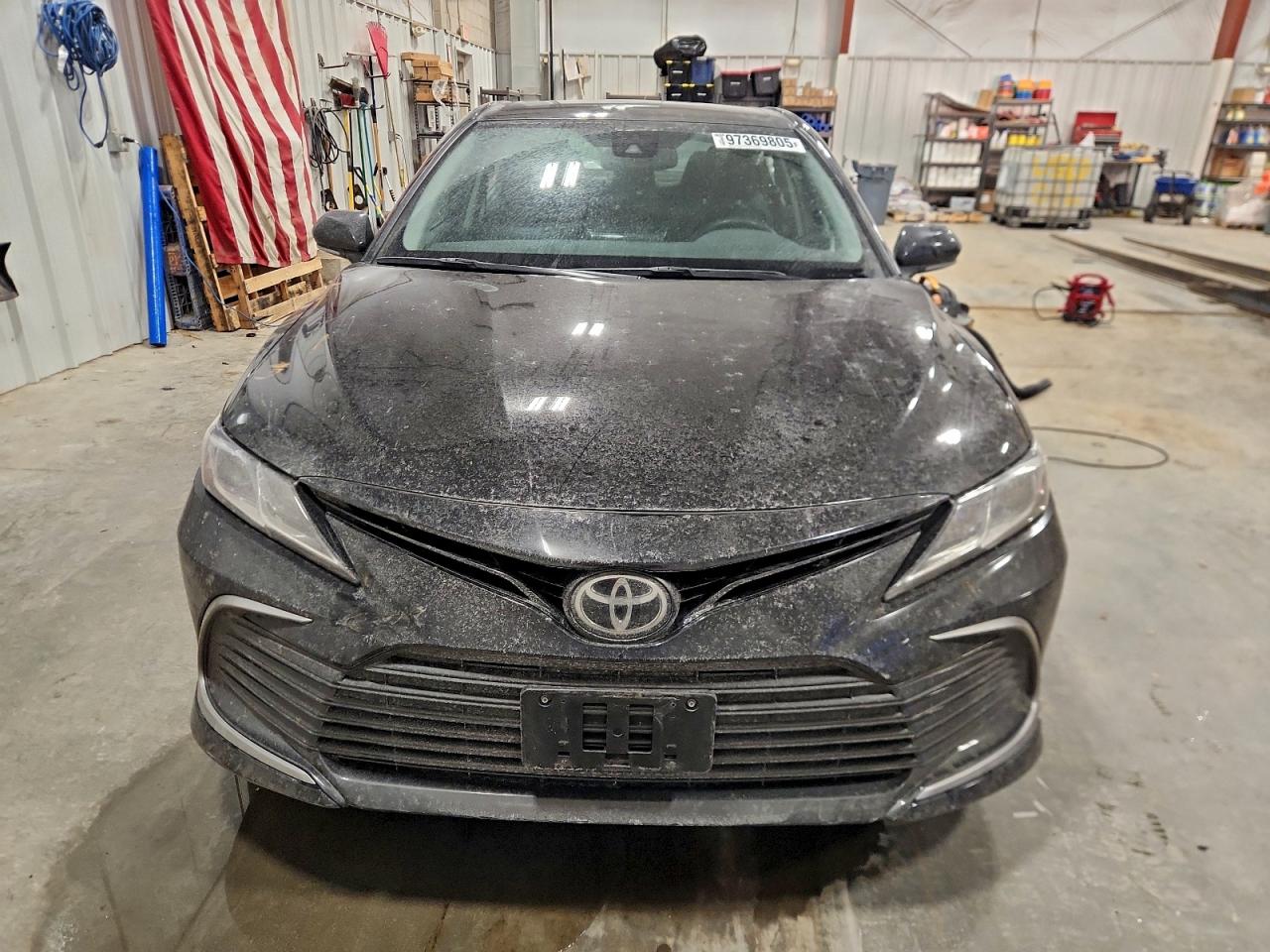 2024 TOYOTA CAMRY LE photo 5