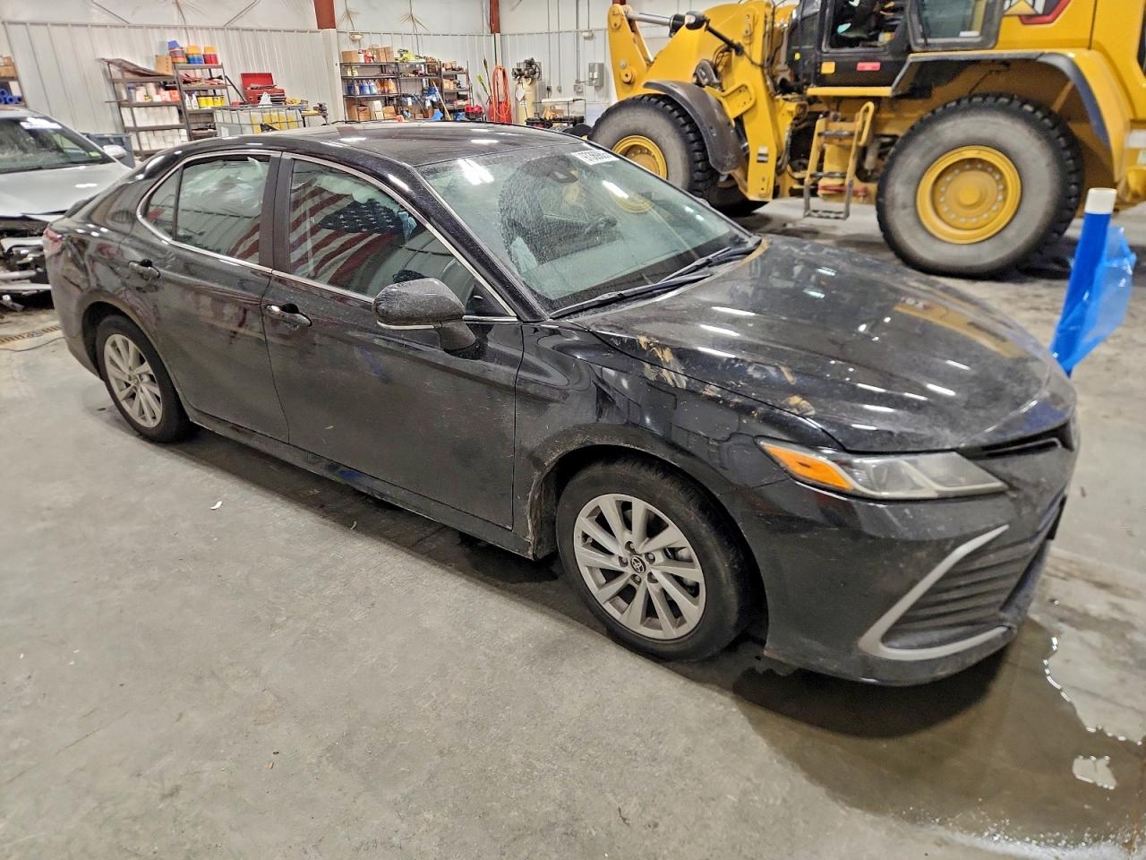 2024 TOYOTA CAMRY LE photo 4