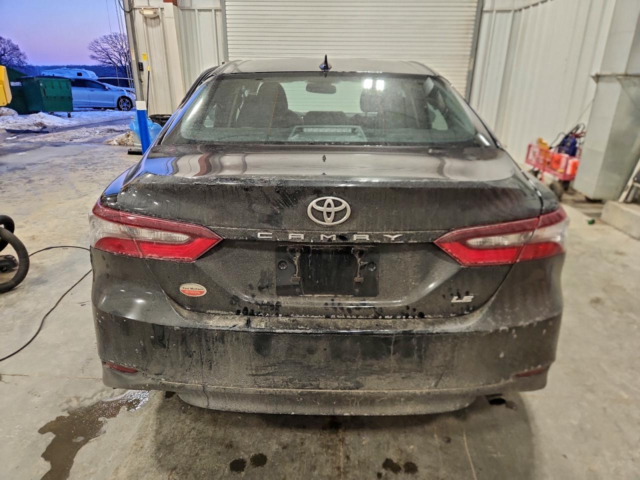 2024 TOYOTA CAMRY LE photo 6
