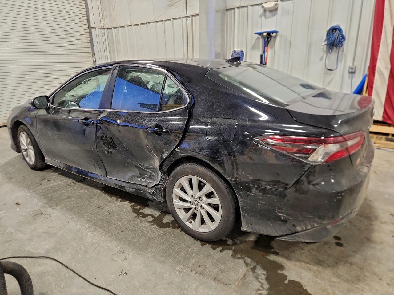 2024 TOYOTA CAMRY LE photo 2