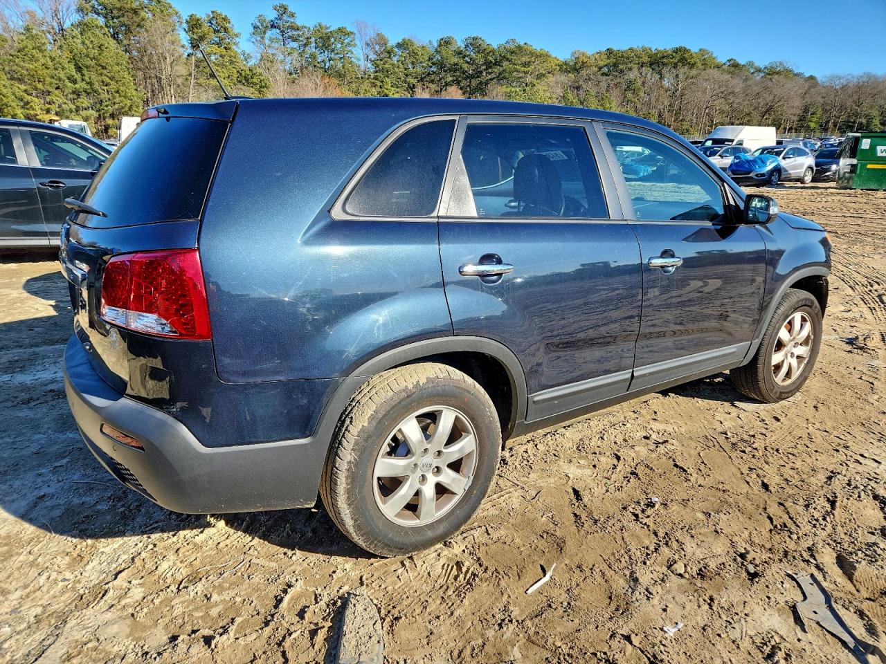 2013 KIA SORENTO LX photo 3