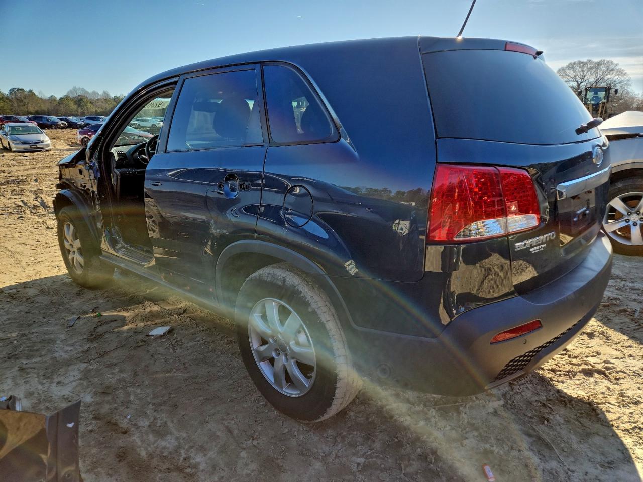 2013 KIA SORENTO LX photo 2