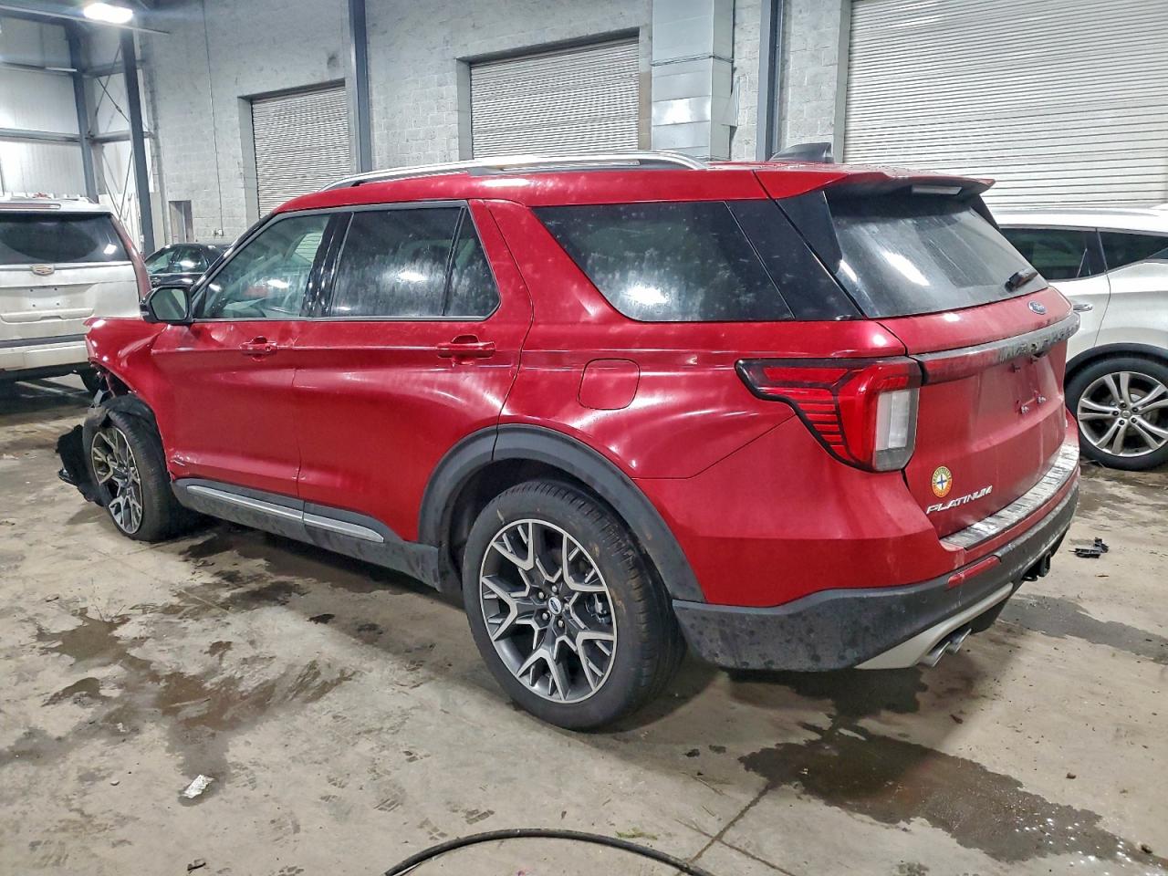2025 FORD EXPLORER PLATINUM photo 2