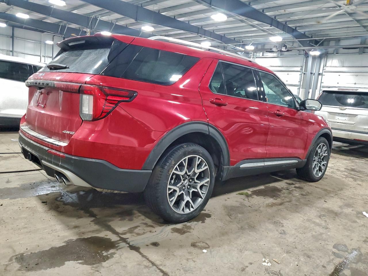 2025 FORD EXPLORER PLATINUM photo 3