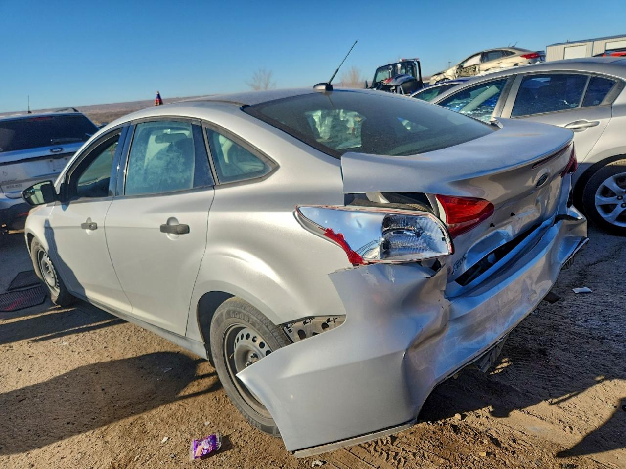 2018 FORD FOCUS S photo 2