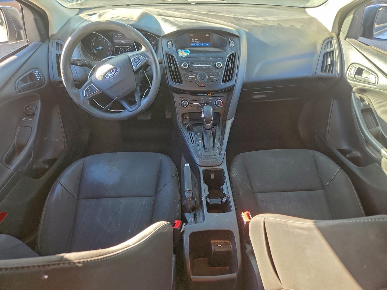 2018 FORD FOCUS S photo 8