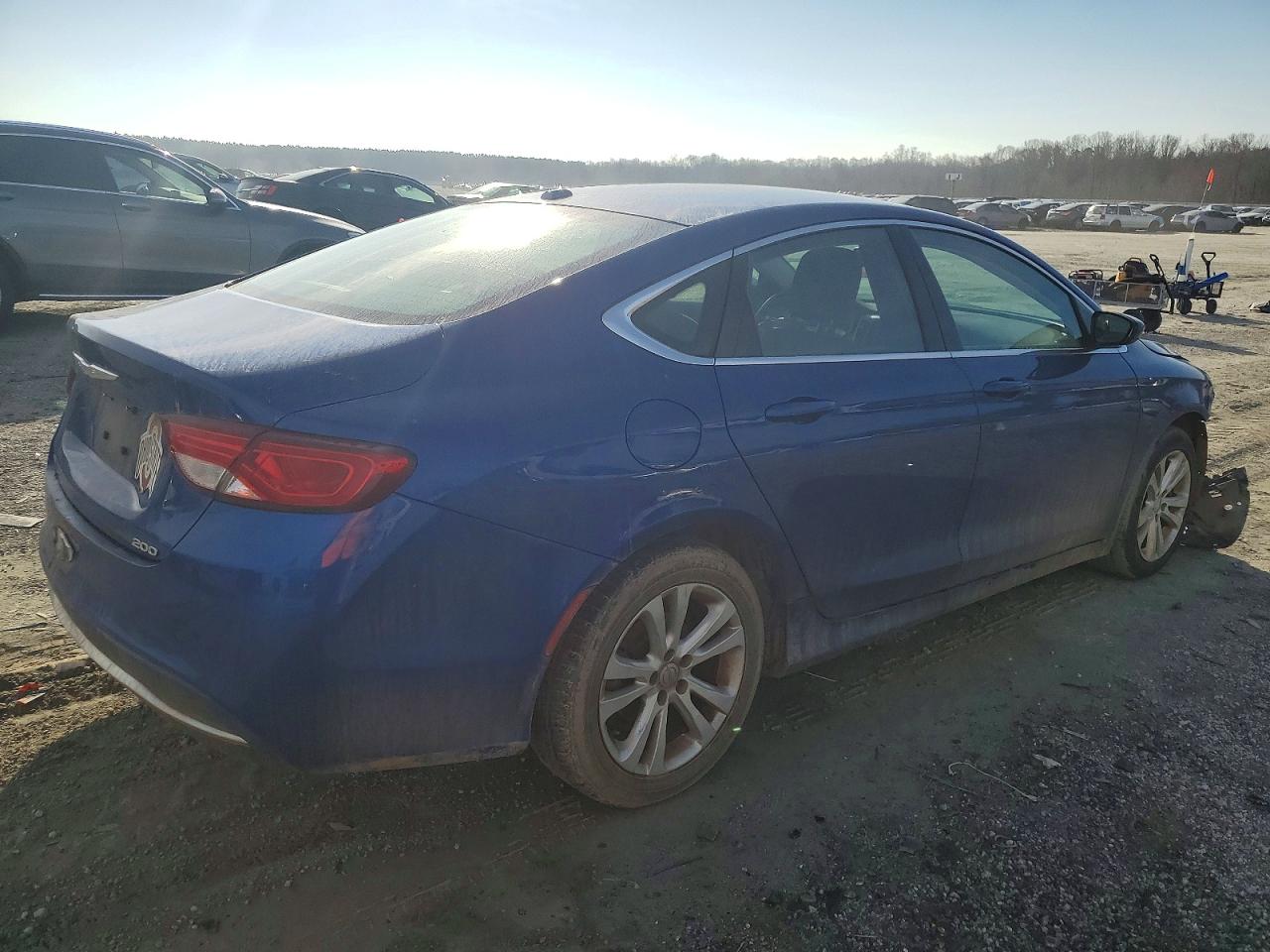 2016 CHRYSLER 200 LIMITED photo 3